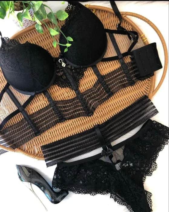 Conjunto Barbatana Stefani 9